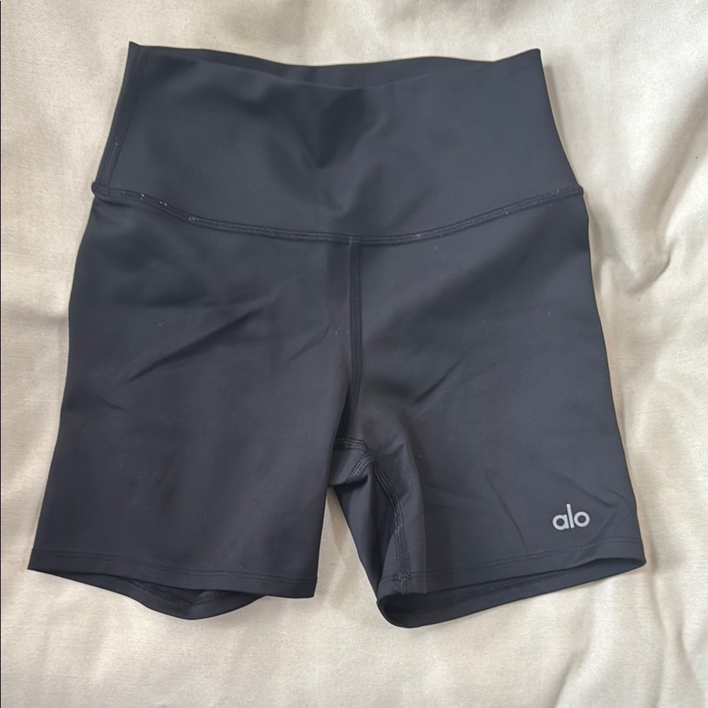 ALO Yoga Women's Black High-Waist Shorts